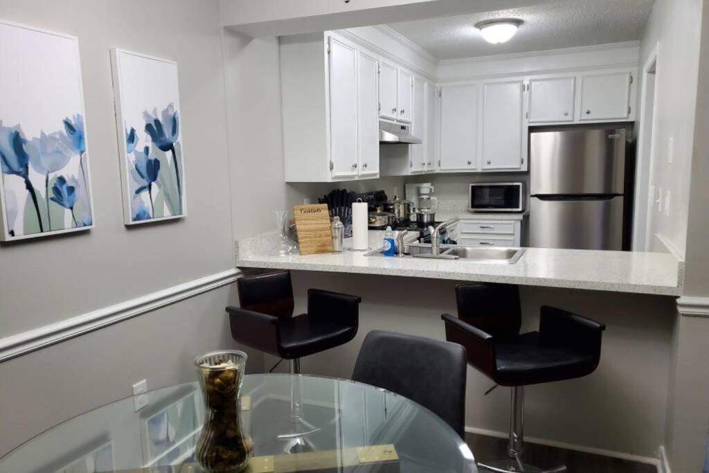 Modern Designer Townhouse 2Br Ideal For Long Stays! Jackson Esterno foto