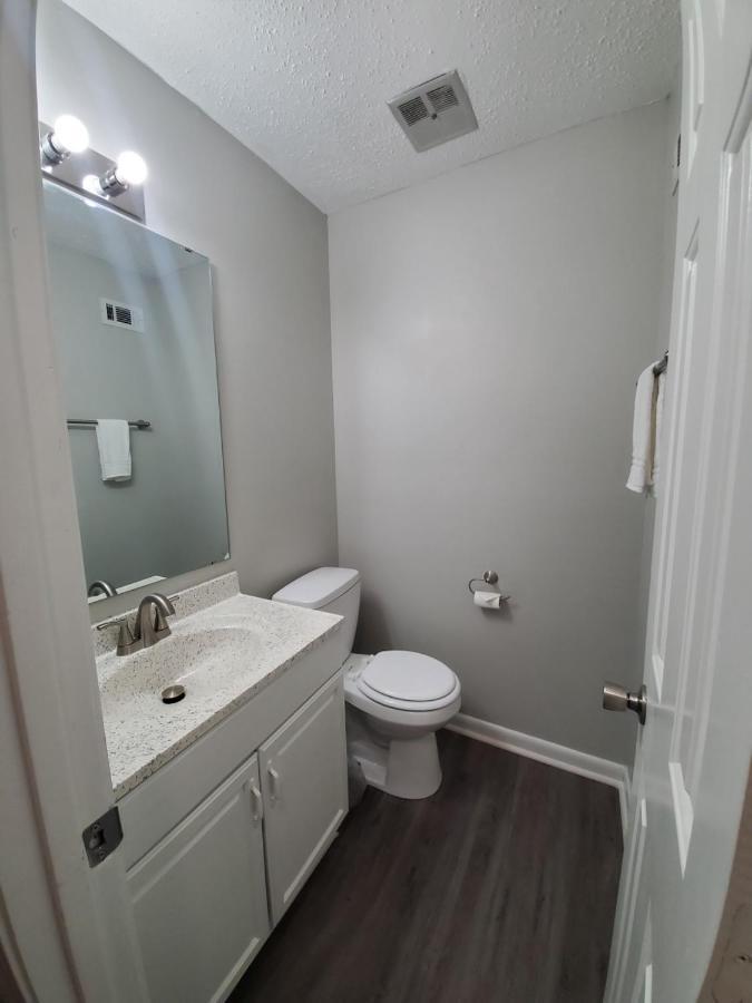 Modern Designer Townhouse 2Br Ideal For Long Stays! Jackson Esterno foto